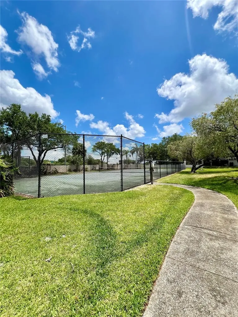 3014 Red Oak Court Palm Harbor FL 34684