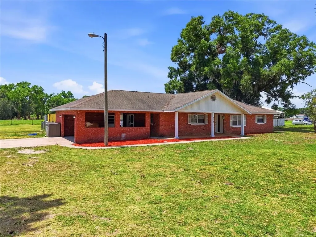 303 Karppe Road Plant City FL 33567