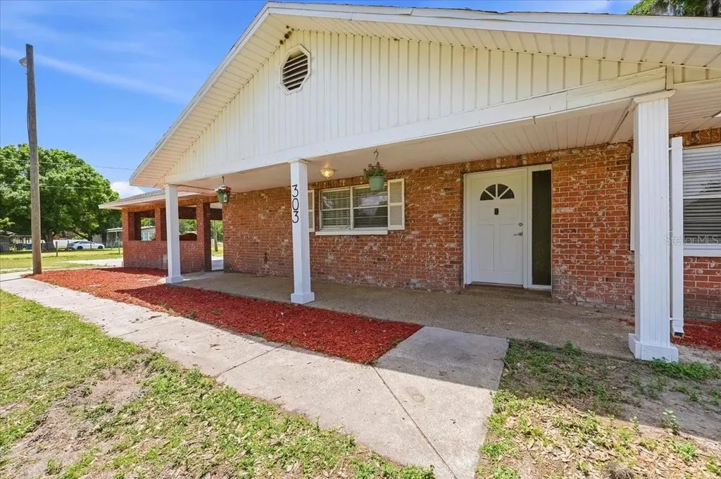 303 Karppe Road Plant City FL 33567
