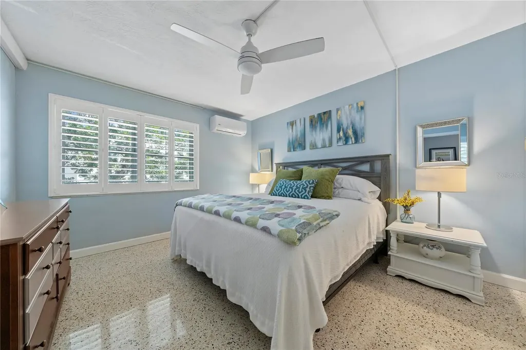 121 46th Avenue St Pete Beach FL 33706