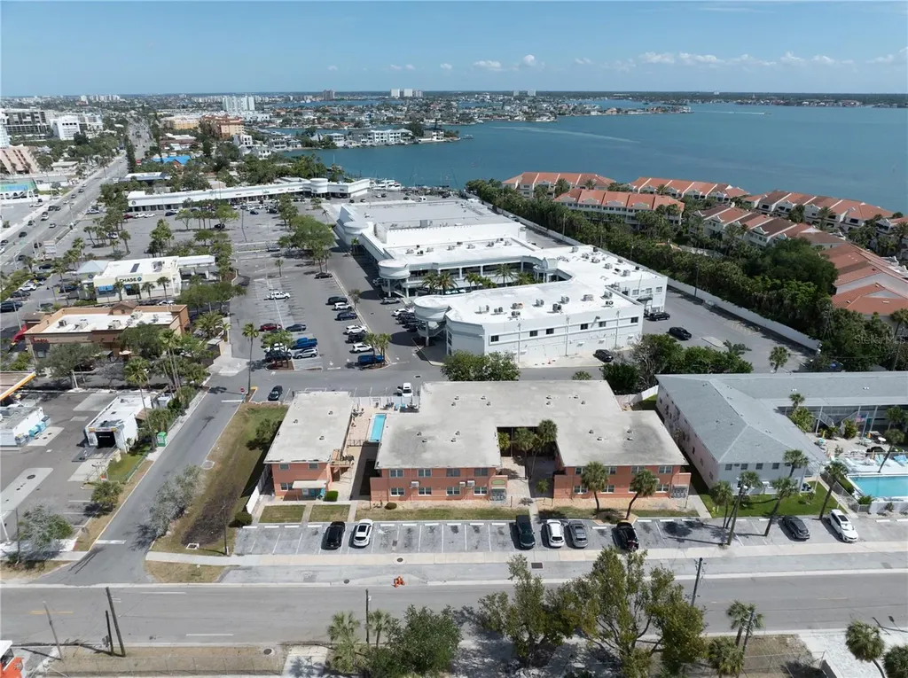121 46th Avenue St Pete Beach FL 33706
