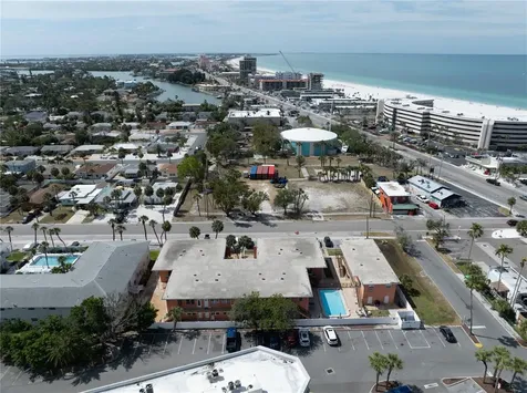 121 46th Avenue St Pete Beach FL 33706
