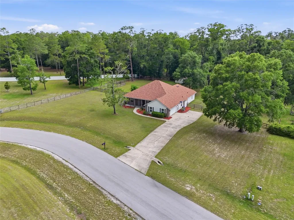 25176 NW 209th Avenue High Springs FL 32643