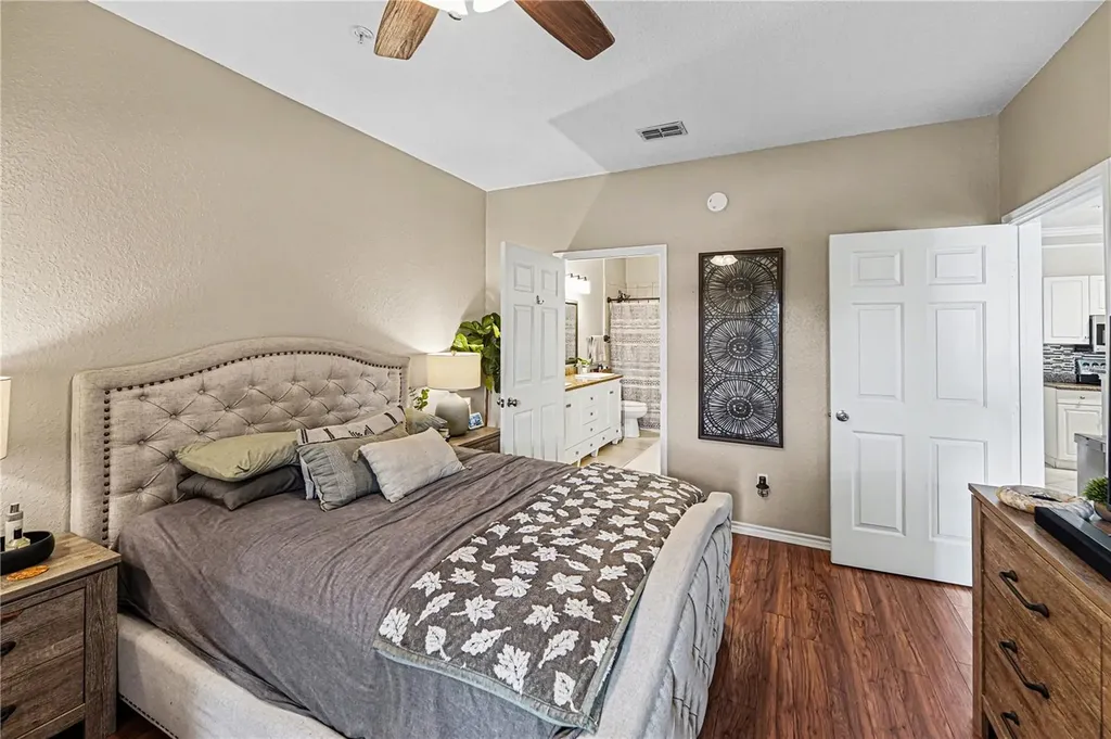4333 Bayside Village Drive Tampa FL 33615