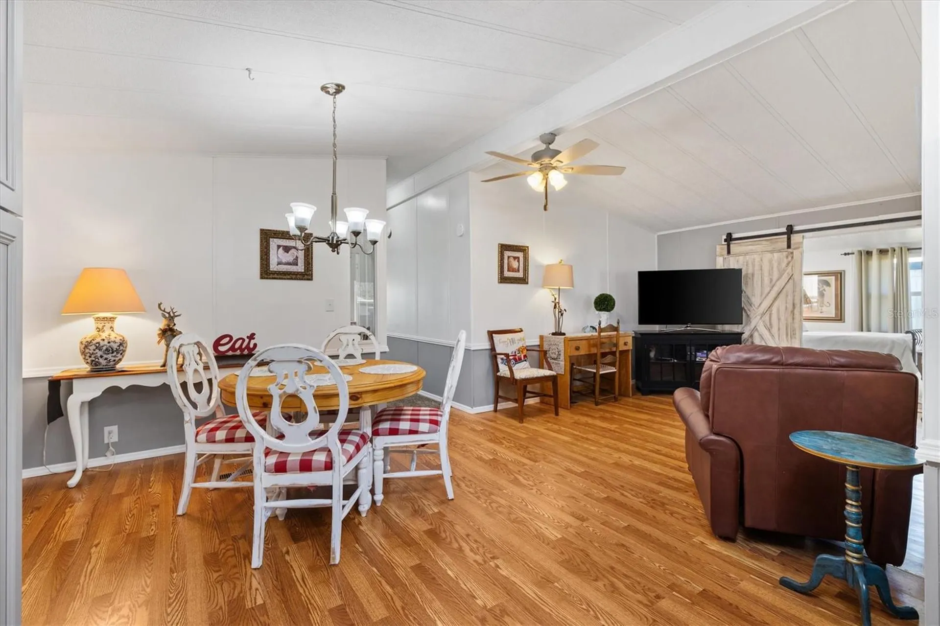 732 Royal Palm Avenue Lady Lake FL 32159