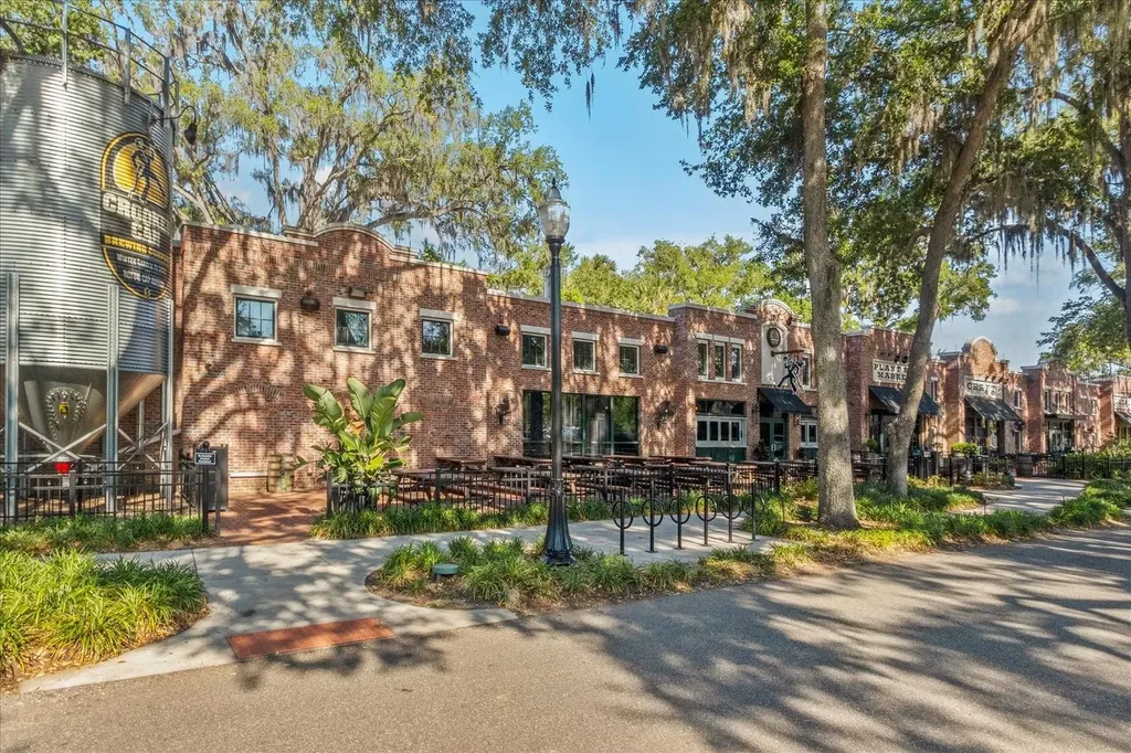 833 Bending Oak Trail Winter Garden FL 34787