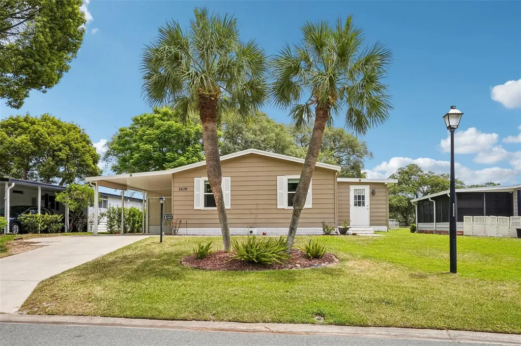 1620 W Schwartz Boulevard The Villages FL 32159