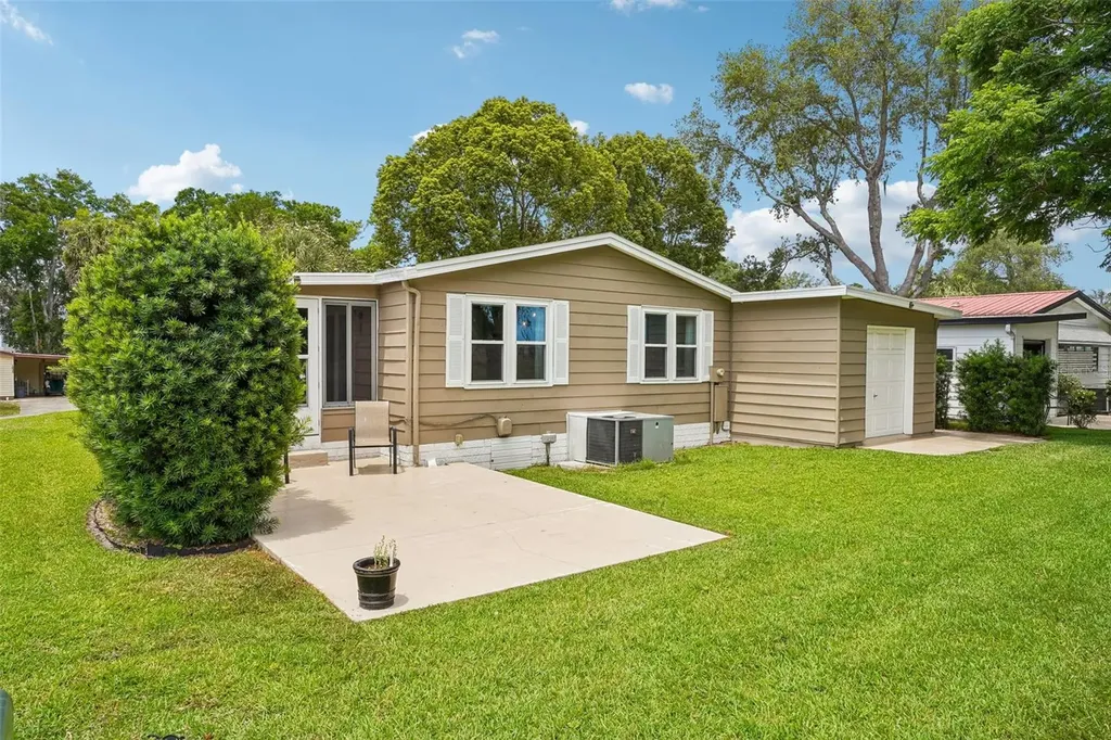 1620 W Schwartz Boulevard The Villages FL 32159