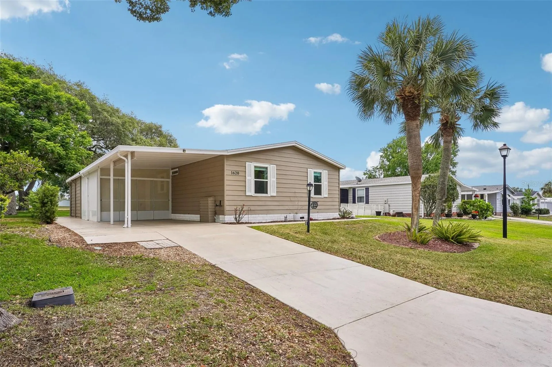 1620 W Schwartz Boulevard The Villages FL 32159