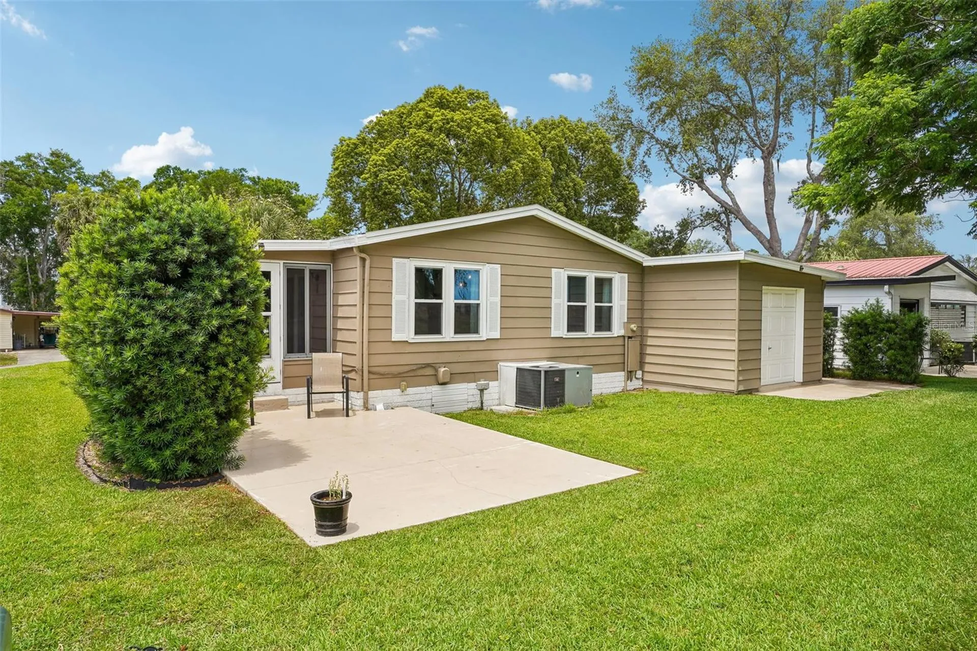 1620 W Schwartz Boulevard The Villages FL 32159