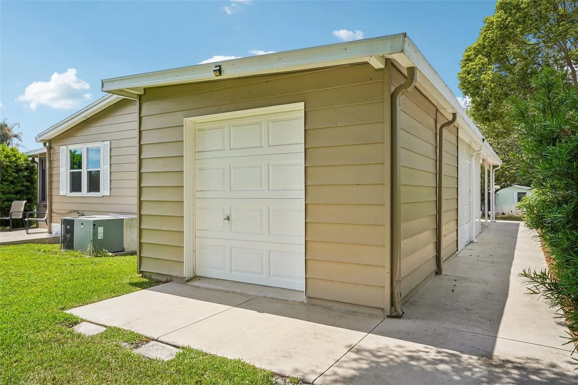 1620 W Schwartz Boulevard The Villages FL 32159