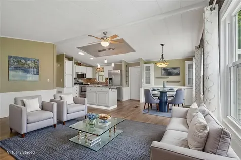1620 W Schwartz Boulevard The Villages FL 32159