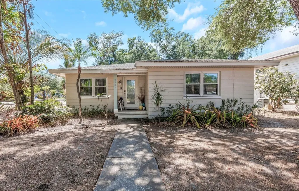 2525 53rd Street S Gulfport FL 33707