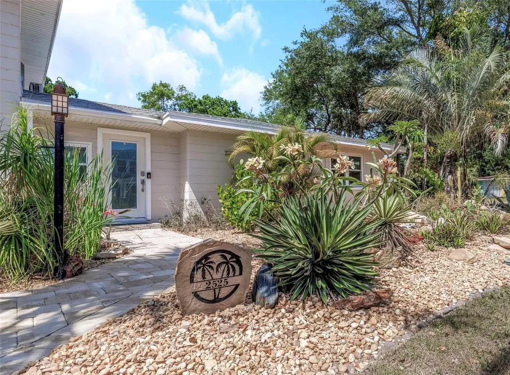 2525 53rd Street S Gulfport FL 33707