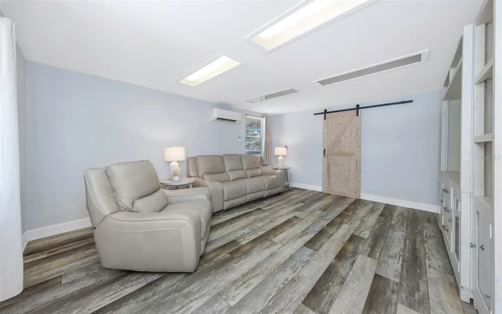 2525 53rd Street S Gulfport FL 33707