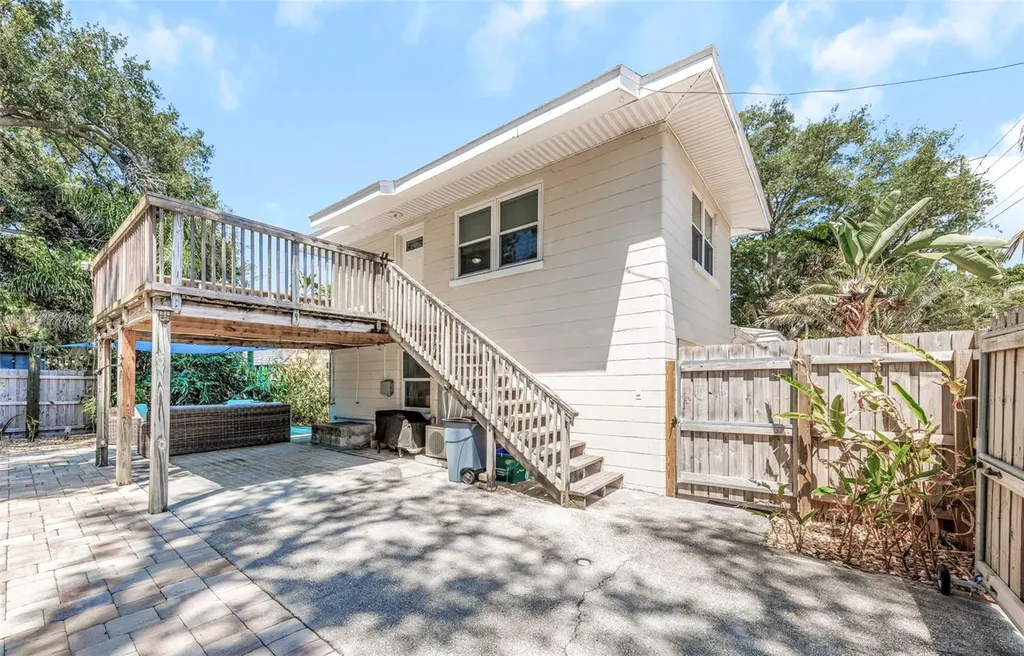 2525 53rd Street S Gulfport FL 33707