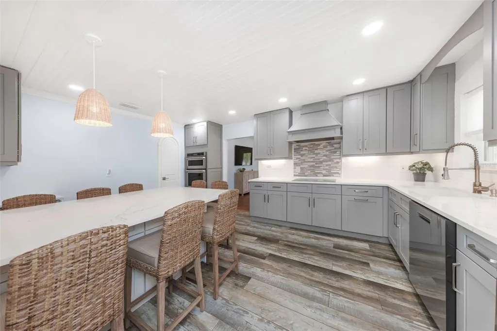 2525 53rd Street S Gulfport FL 33707