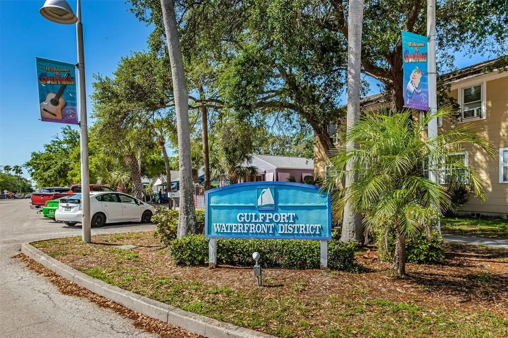 2525 53rd Street S Gulfport FL 33707