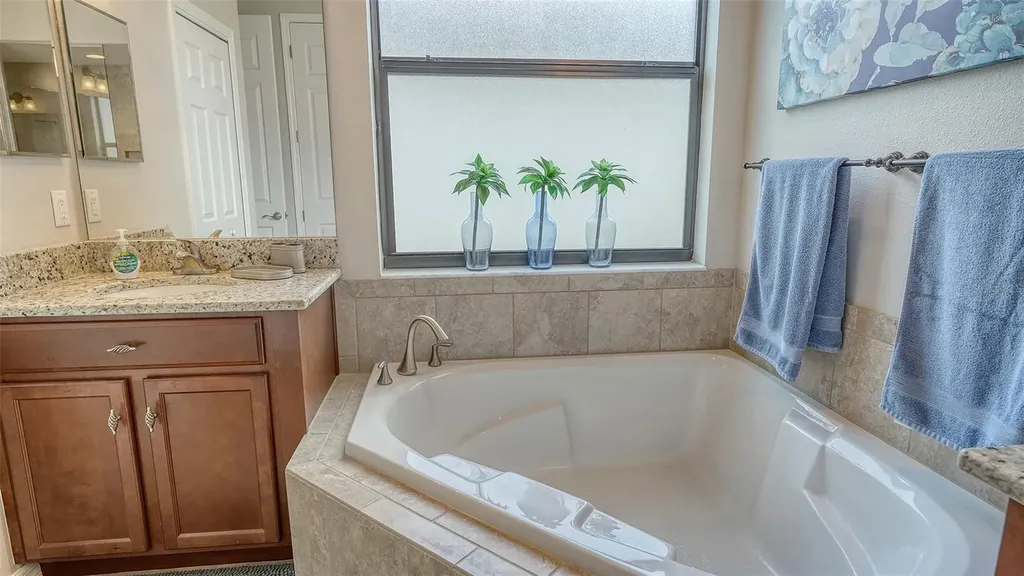 1043 145th Street Circle NE Bradenton FL 34212