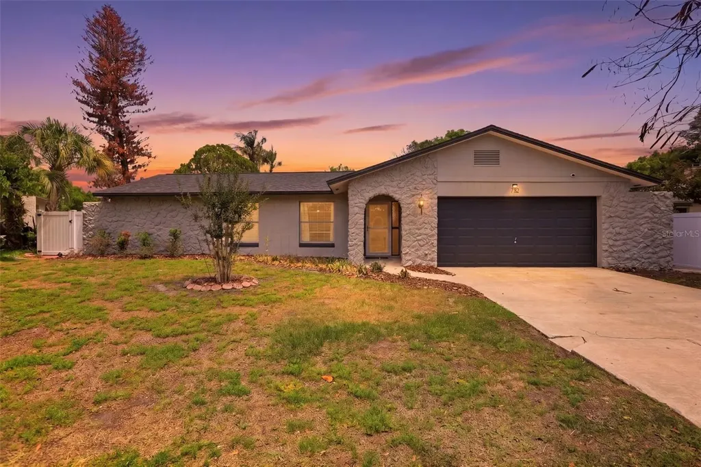 732 Laurel Way Casselberry FL 32707