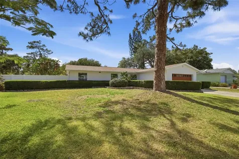 7520 20th Street N St Petersburg FL 33702