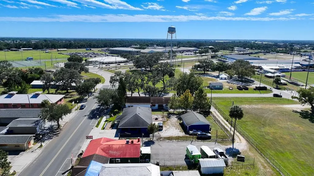 637 S Commerce Avenue Sebring FL 33870