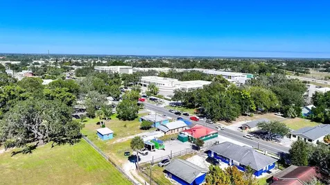 637 S Commerce Avenue Sebring FL 33870