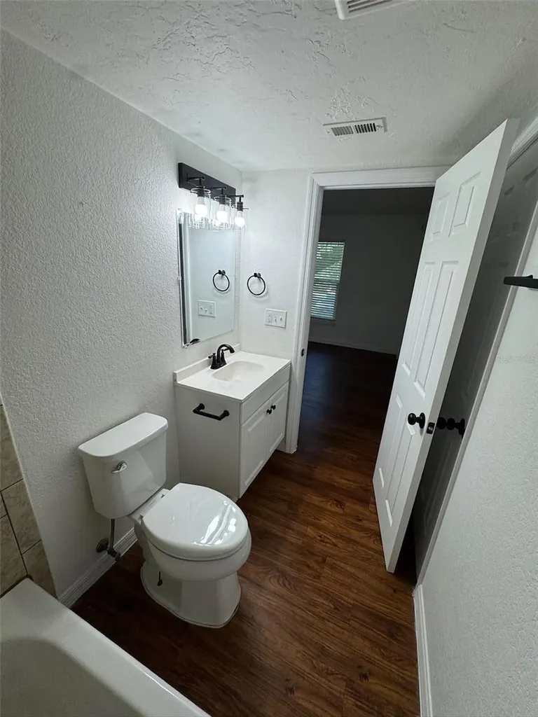 1751-1751 NE 2nd Street Ocala FL 34470