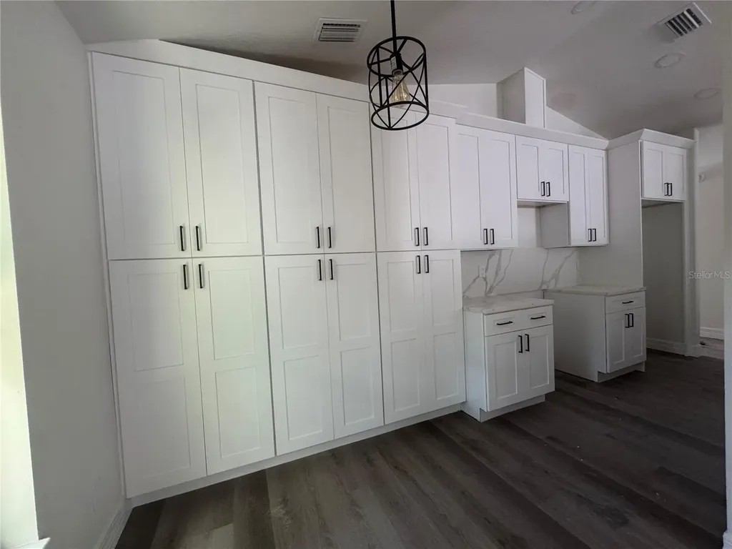 2015 E Seward Street Tampa FL 33604