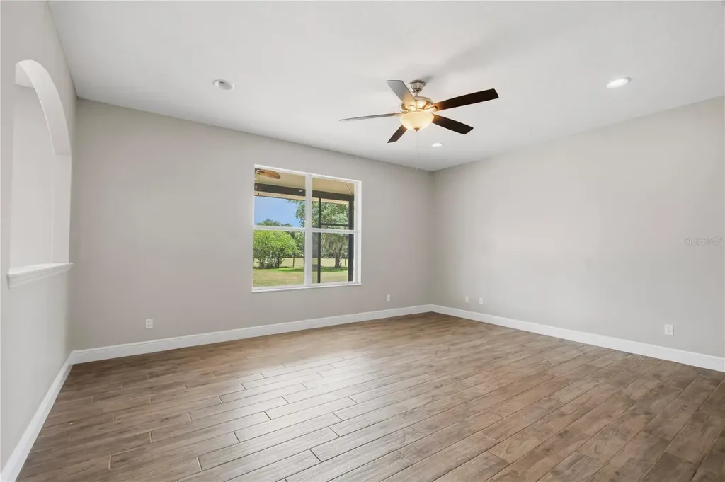 8848 Bogaert Drive Groveland FL 34736
