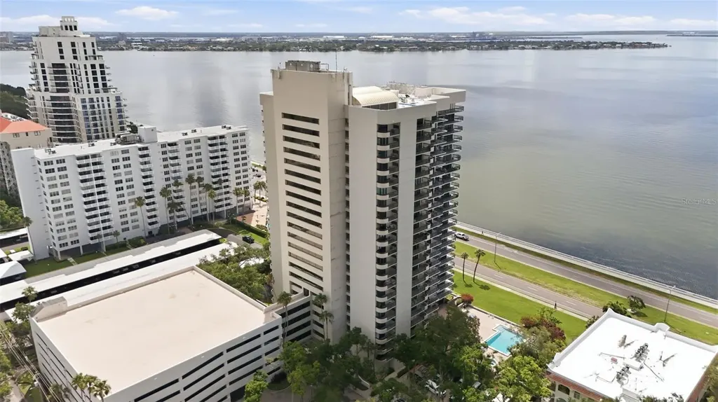 2413 Bayshore Boulevard Tampa FL 33629