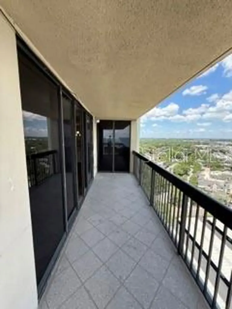 2413 Bayshore Boulevard Tampa FL 33629