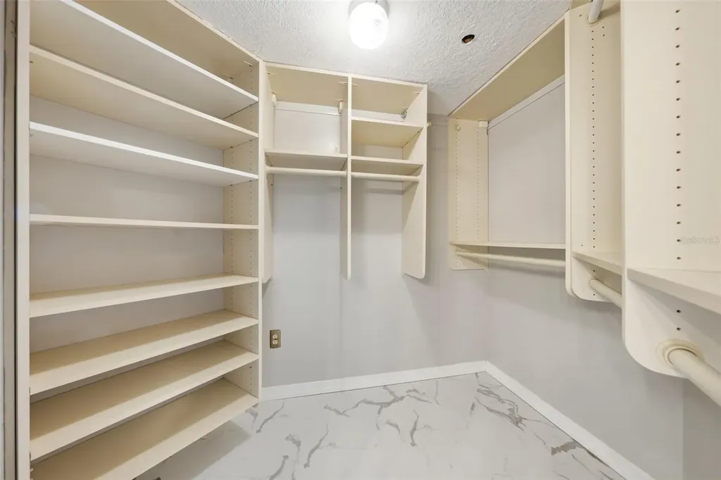 2413 Bayshore Boulevard Tampa FL 33629
