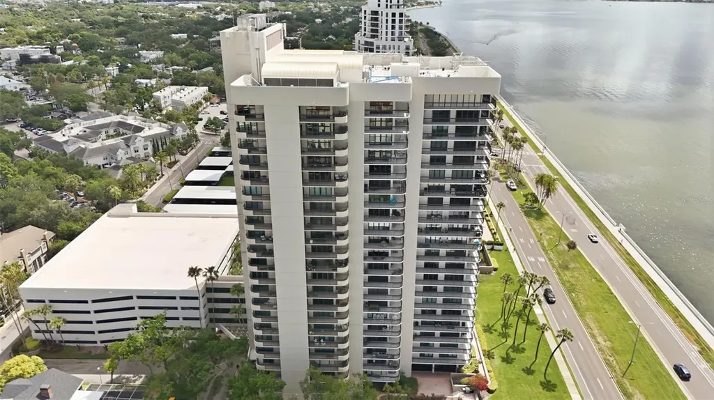 2413 Bayshore Boulevard Tampa FL 33629