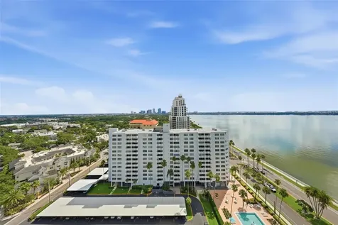 2413 Bayshore Boulevard Tampa FL 33629