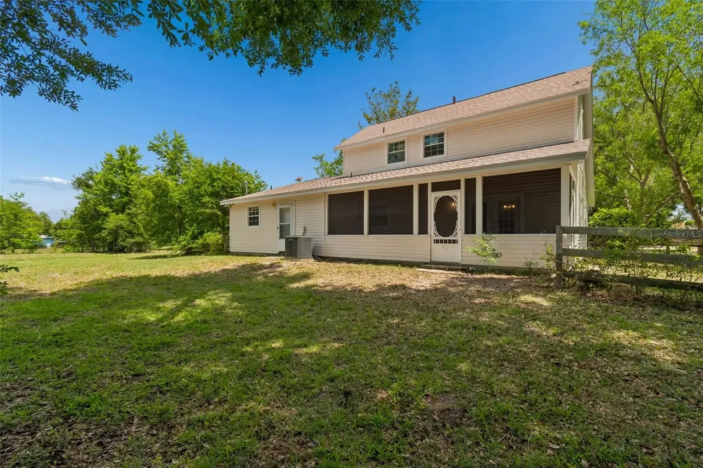 17879 Parrish Grove Road Dade City FL 33523