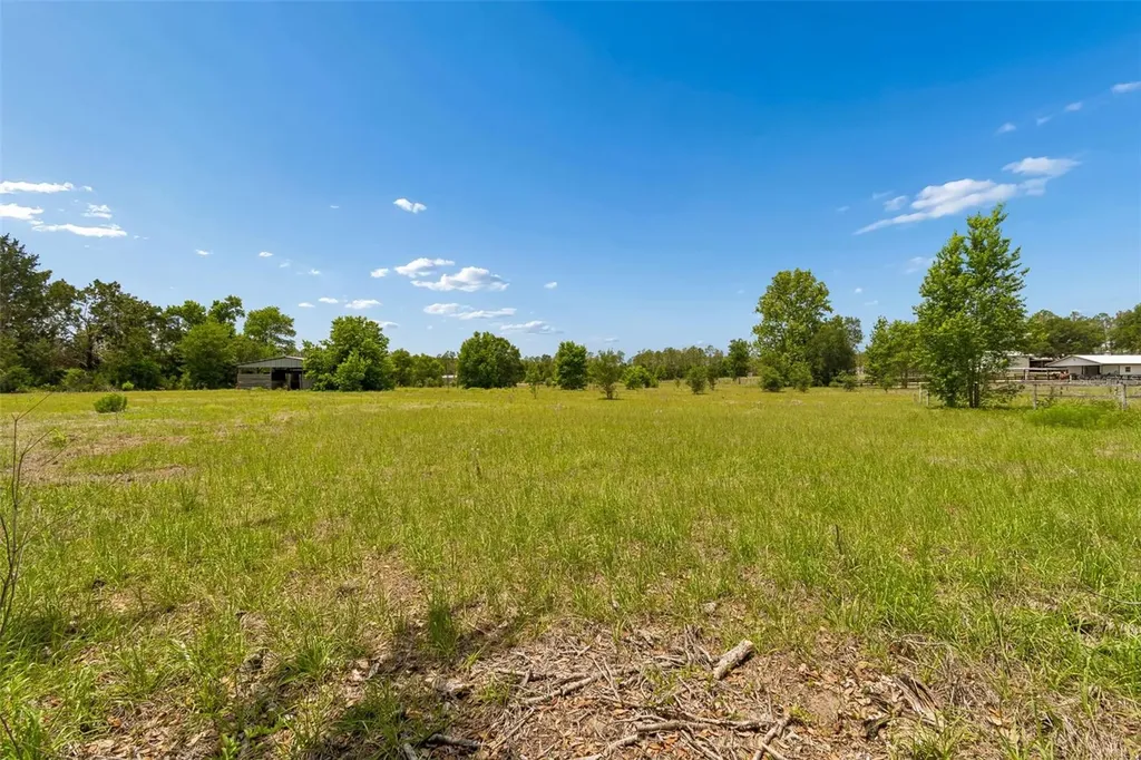 17879 Parrish Grove Road Dade City FL 33523