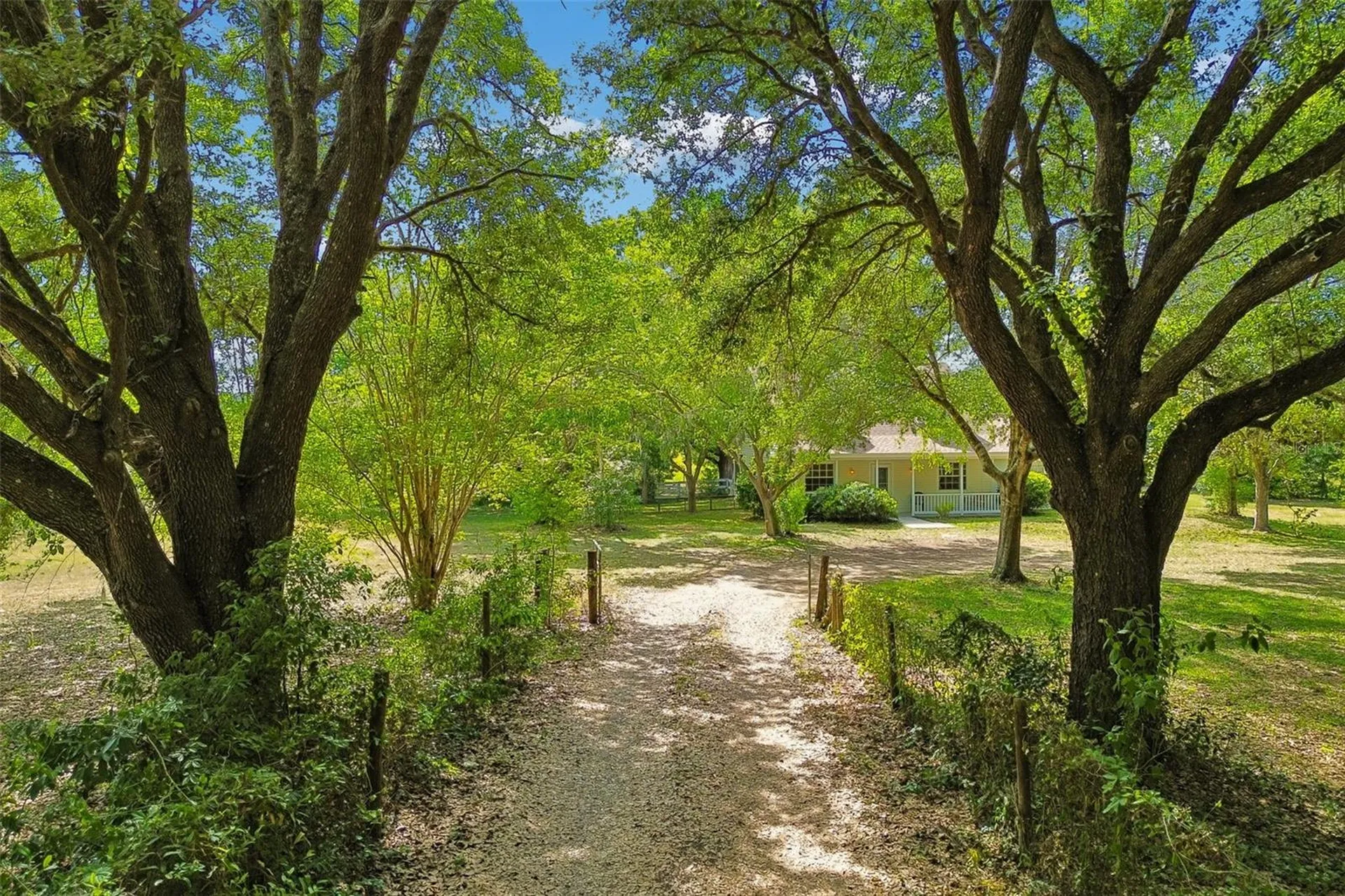 17879 Parrish Grove Road Dade City FL 33523
