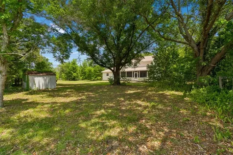 17879 Parrish Grove Road Dade City FL 33523