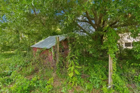 17879 Parrish Grove Road Dade City FL 33523