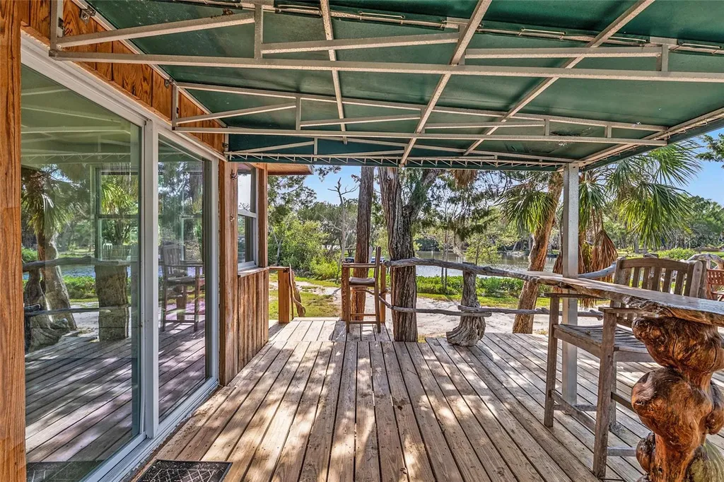 1326 S Estuary Crystal River FL 34429