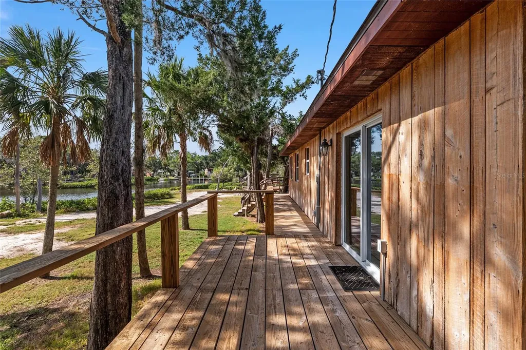 1326 S Estuary Crystal River FL 34429