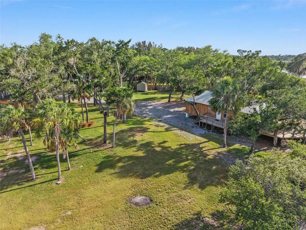 1326 S Estuary Crystal River FL 34429