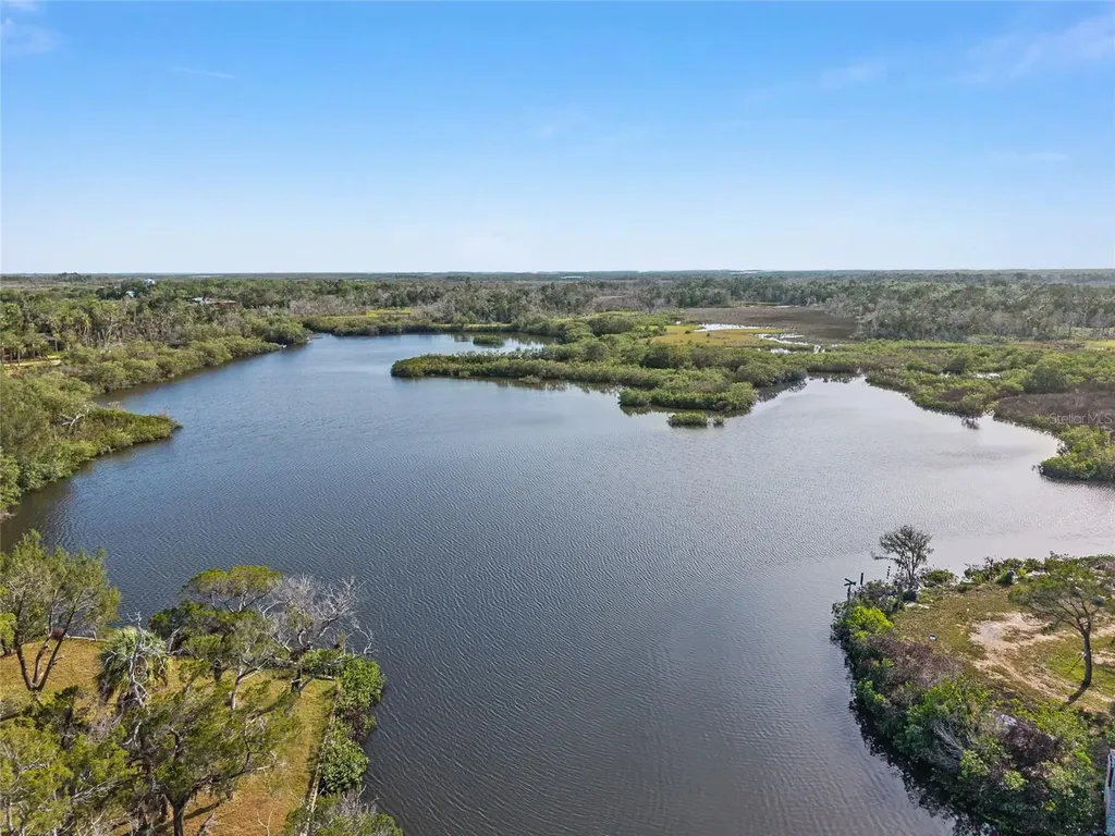 1326 S Estuary Crystal River FL 34429