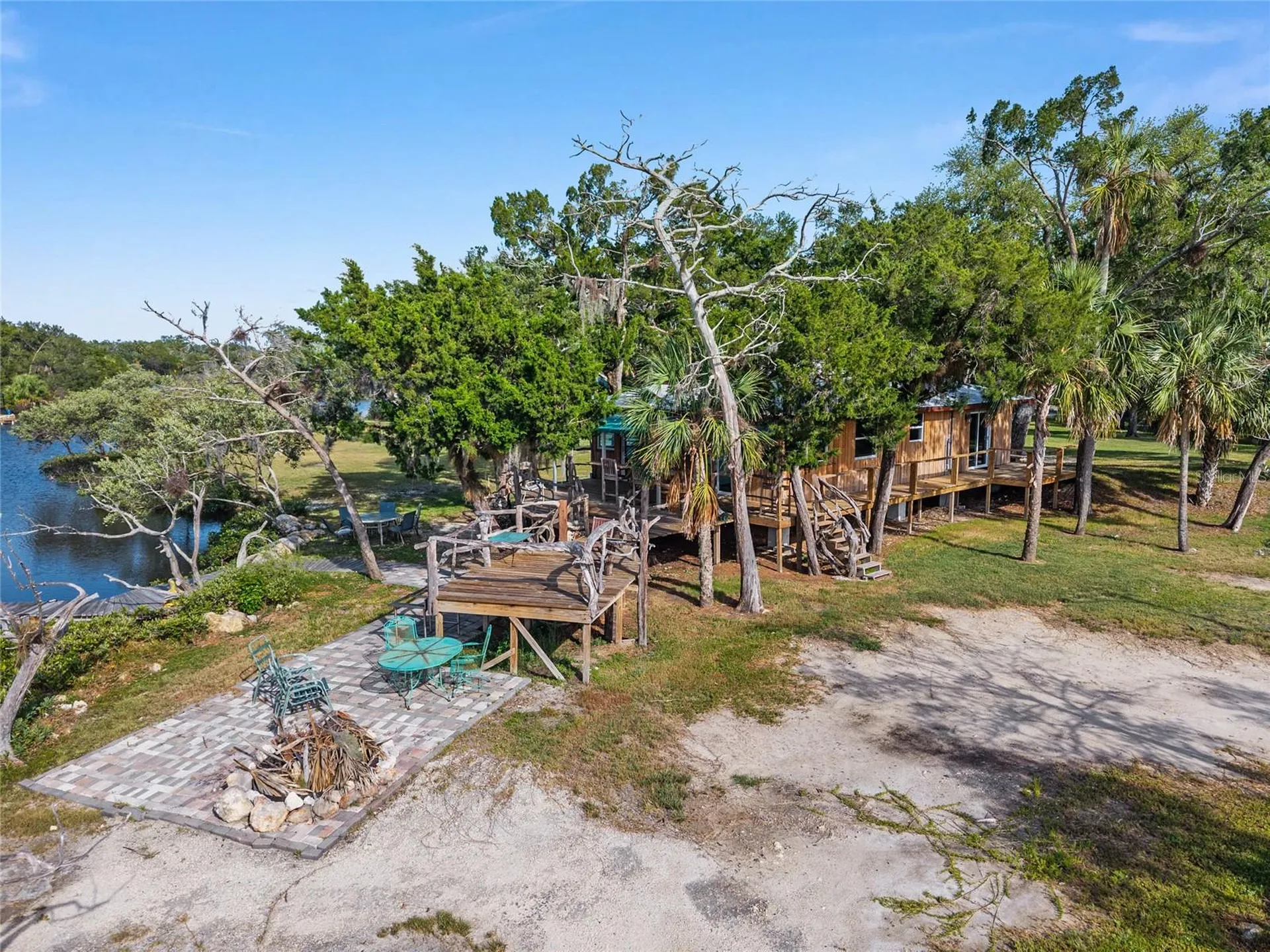 1326 S Estuary Crystal River FL 34429