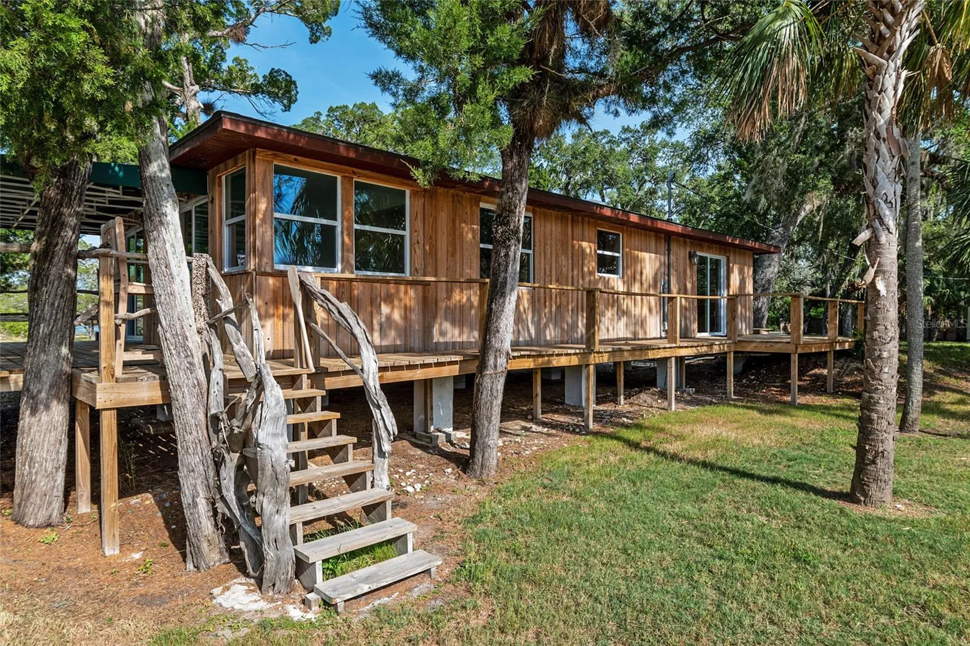 1326 S Estuary Crystal River FL 34429