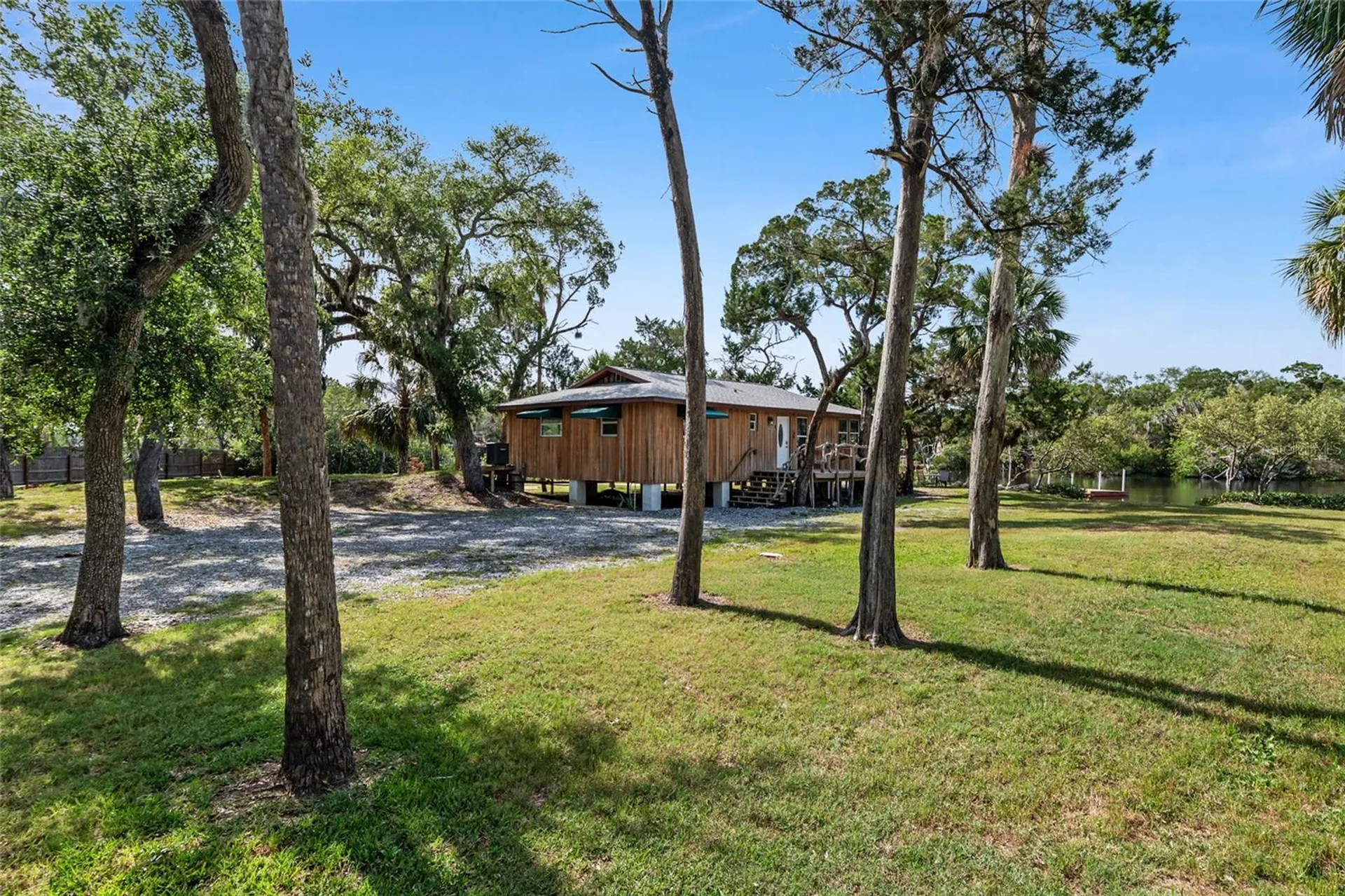 1326 S Estuary Crystal River FL 34429