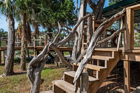 1326 S Estuary Crystal River FL 34429