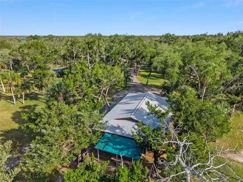 1326 S Estuary Crystal River FL 34429