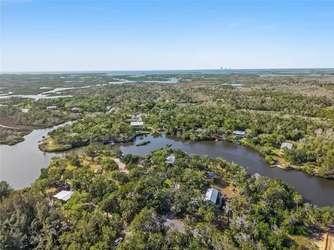 1326 S Estuary Crystal River FL 34429